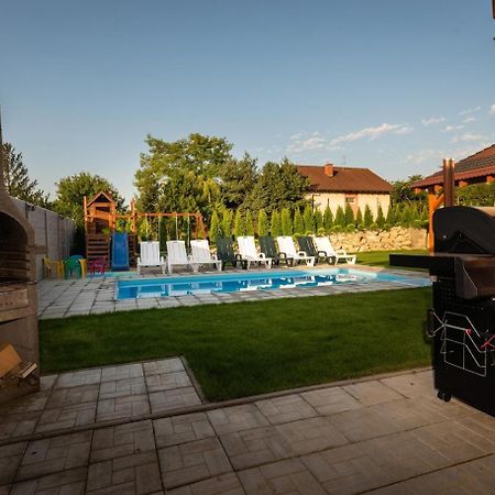 Rezidencia Podhajska Aparthotel Bagian luar foto