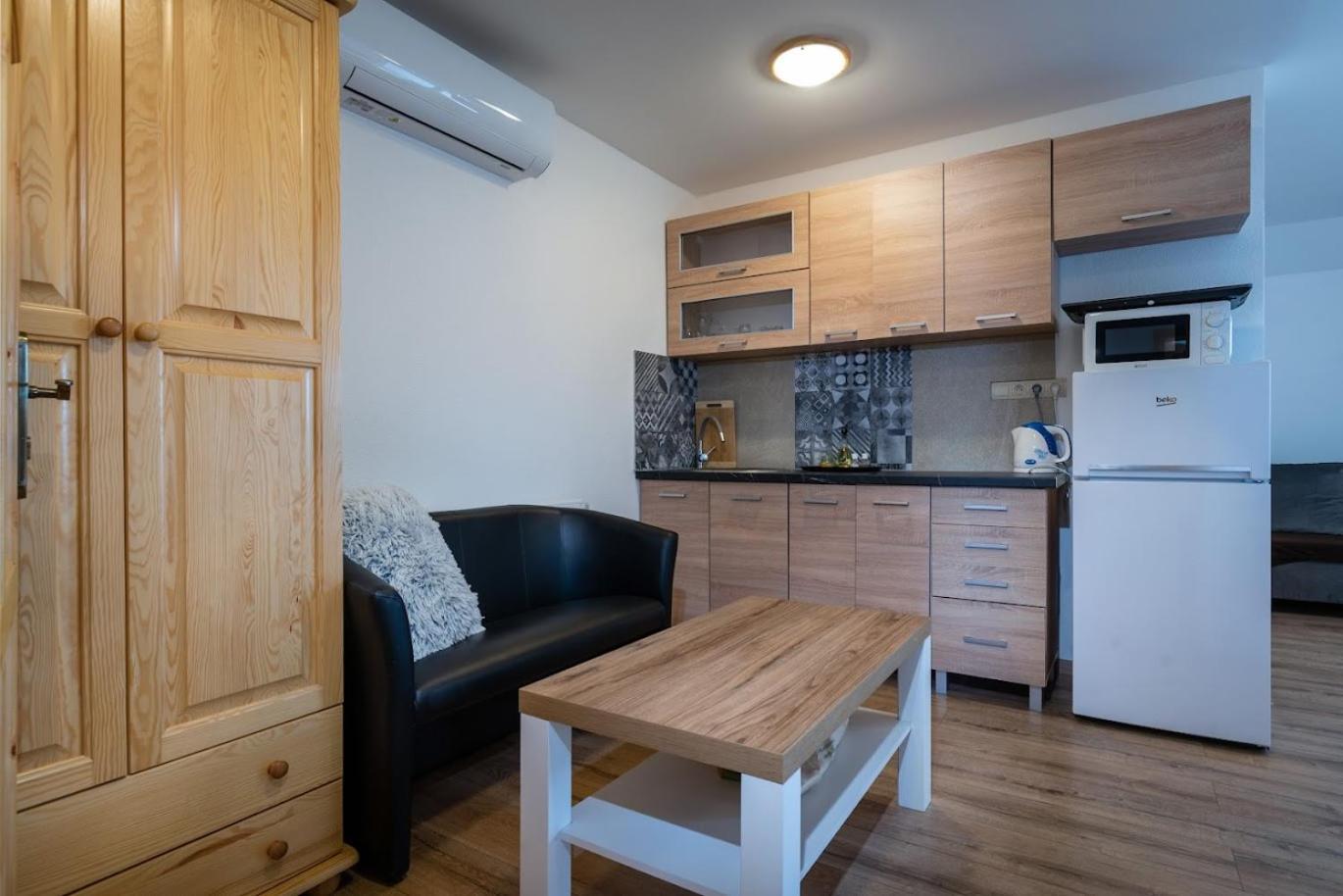Rezidencia Podhajska Aparthotel Bagian luar foto