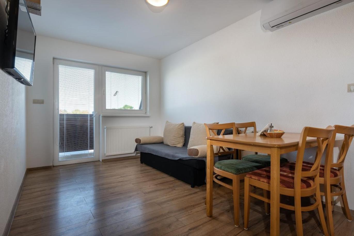 Rezidencia Podhajska Aparthotel Bagian luar foto
